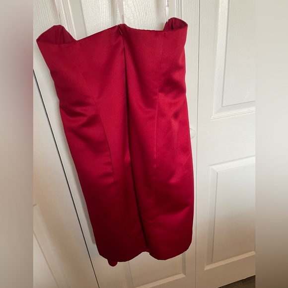 NWOT red cocktail strapless dress size 22 from David’s bridal - Picture 3 of 3
